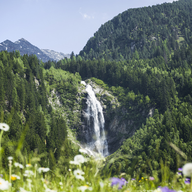 Kaser-Chalet-Wandern-Berge-geniessen-Urlaub-Auszeit-Ruhe-Grawa-Wasserfall